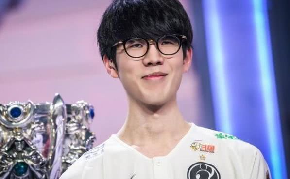 因净胜球劣势不幸降级！官方：熊本深红主帅大木武离任